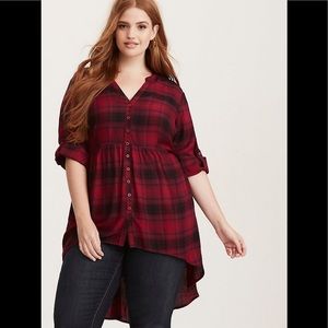 Torrid hi low plaid top size 4 NWT
